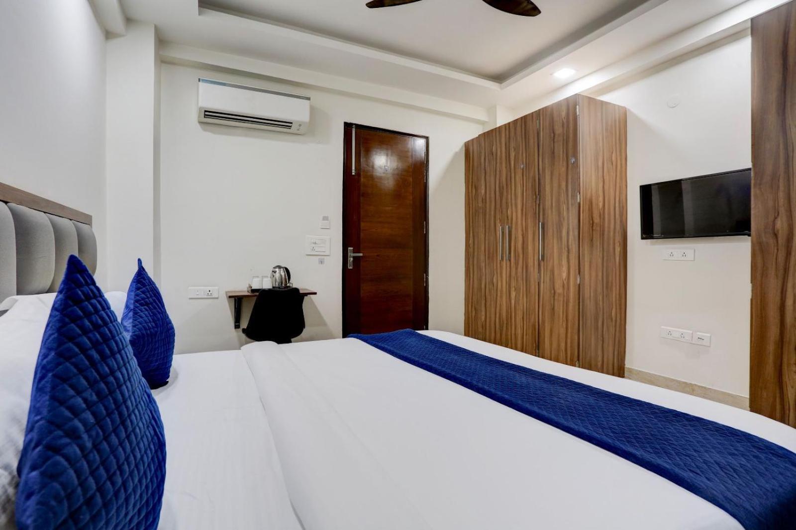 Hotel Greysky Medicity Gurgaon Exterior photo
