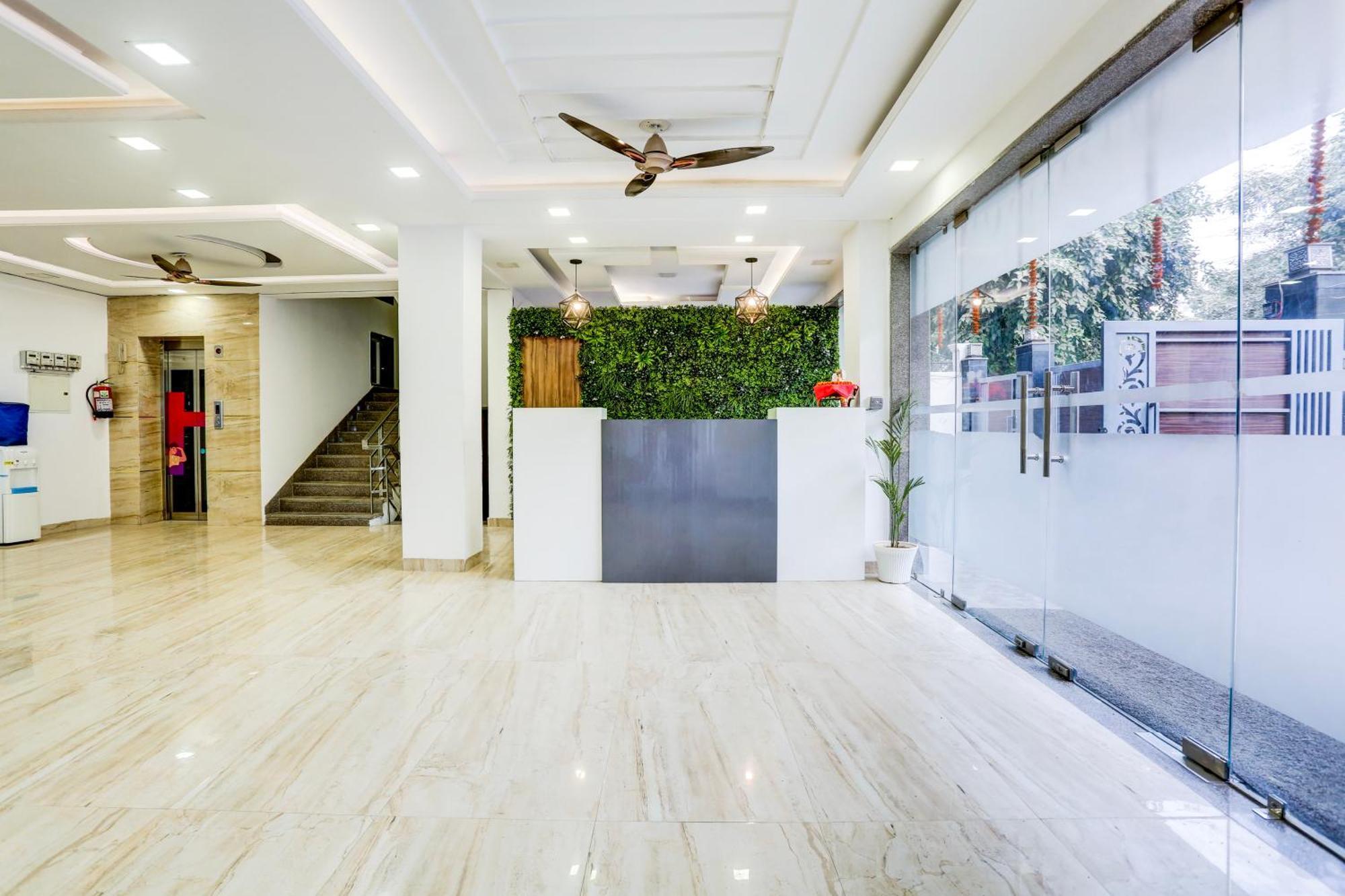 Hotel Greysky Medicity Gurgaon Exterior photo